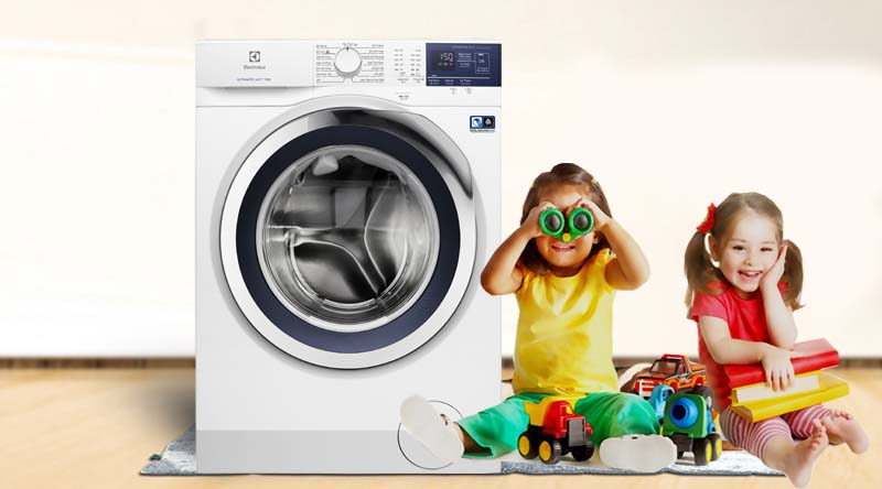 Máy giặt Electrolux EWF9024BDWB - Kiểm soát tầm tay trẻ với tính năng khóa an toàn