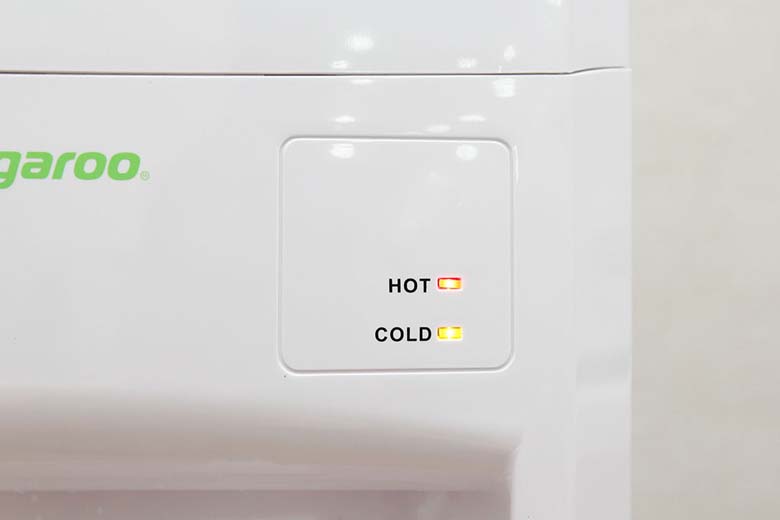 Đèn LED báo hiệu nước đang được làm nóng và lạnh