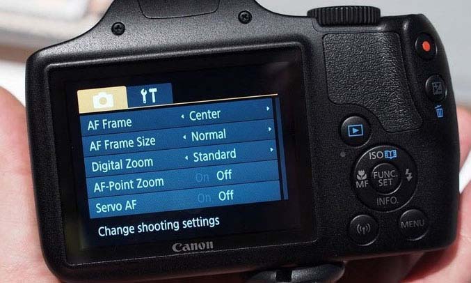 Máy ảnh Canon PowerShot SX540HS màn hình rõ ràng
