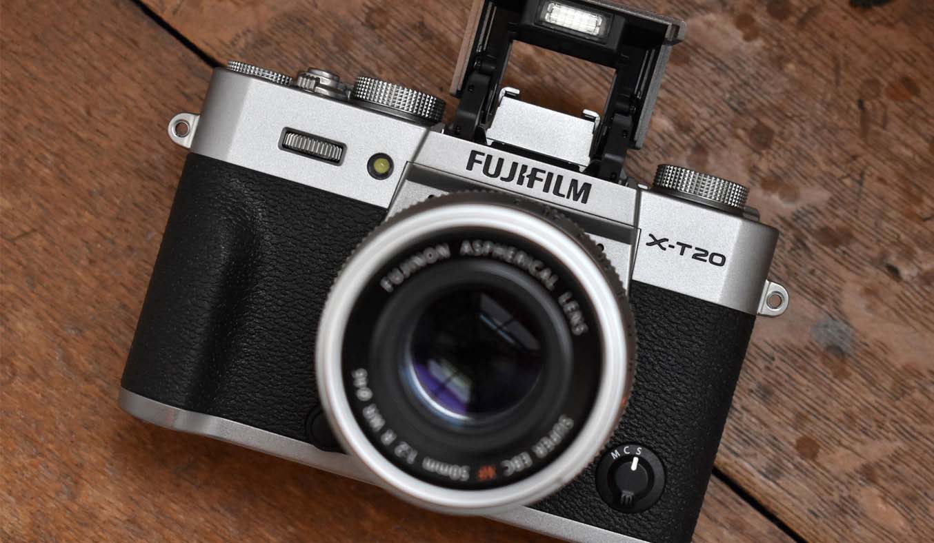 Fujifilm X-T20/16-50mm S màu bạc khử nhiễu ấn tượng