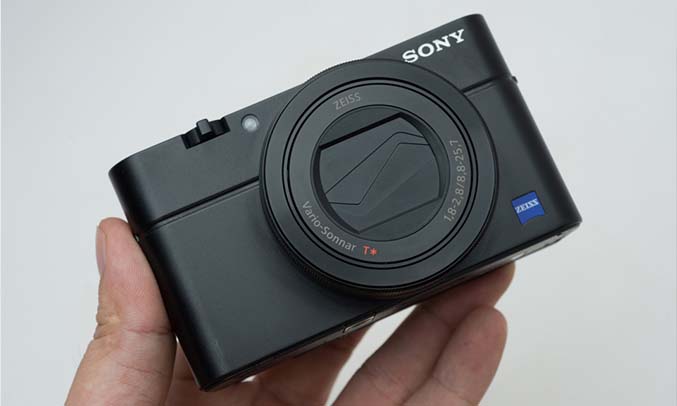Máy ảnh Sony DSC RX100M5-E32 kết nối không dây