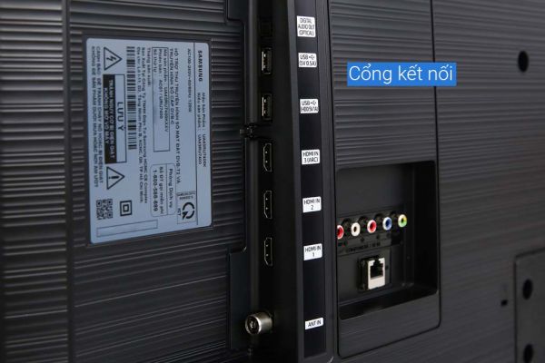 6-smart-tivi-samsung-4k-65-inch-ua65ru7400